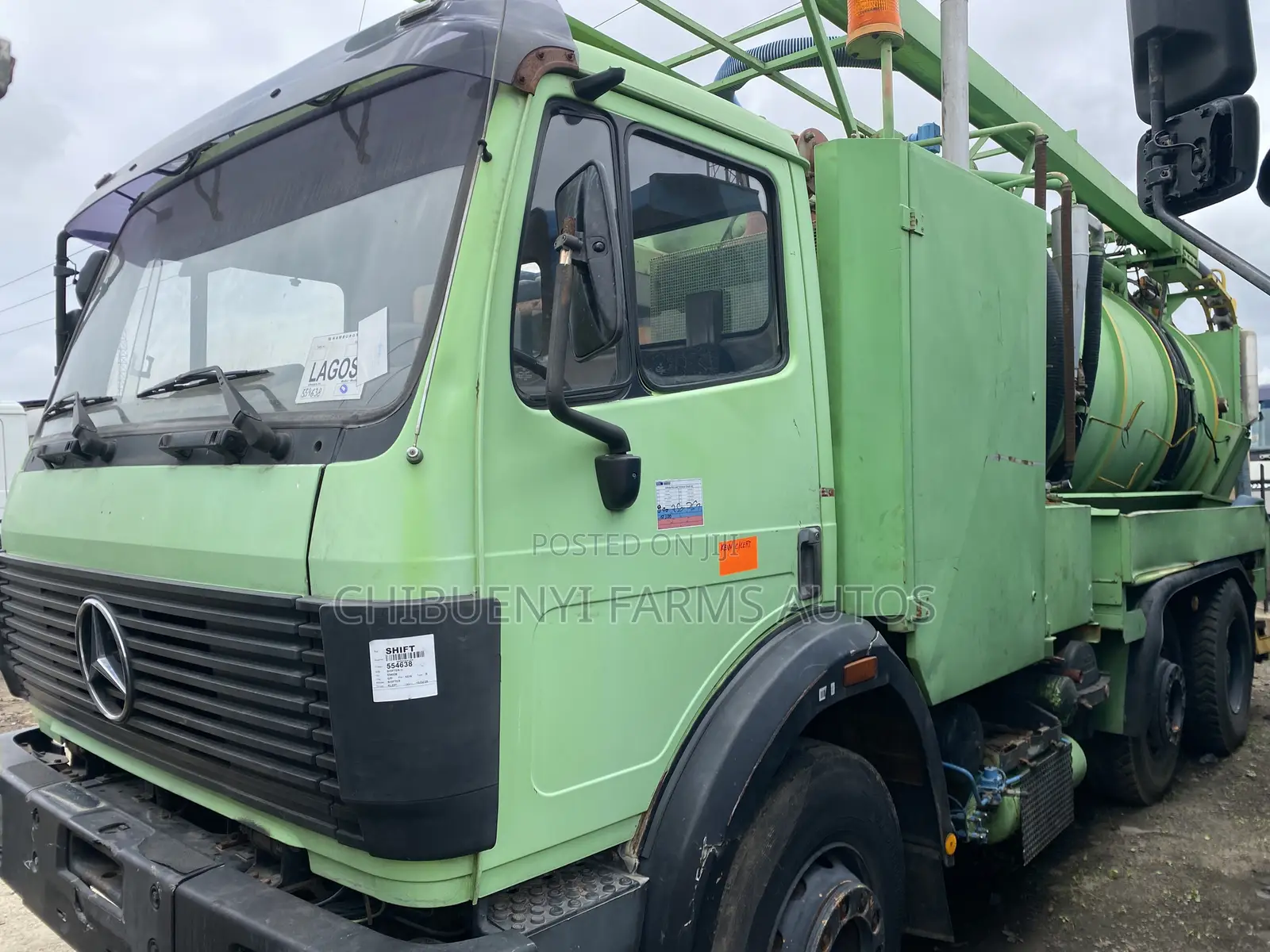 Sewage Vacuum Truck (14k Liters)
