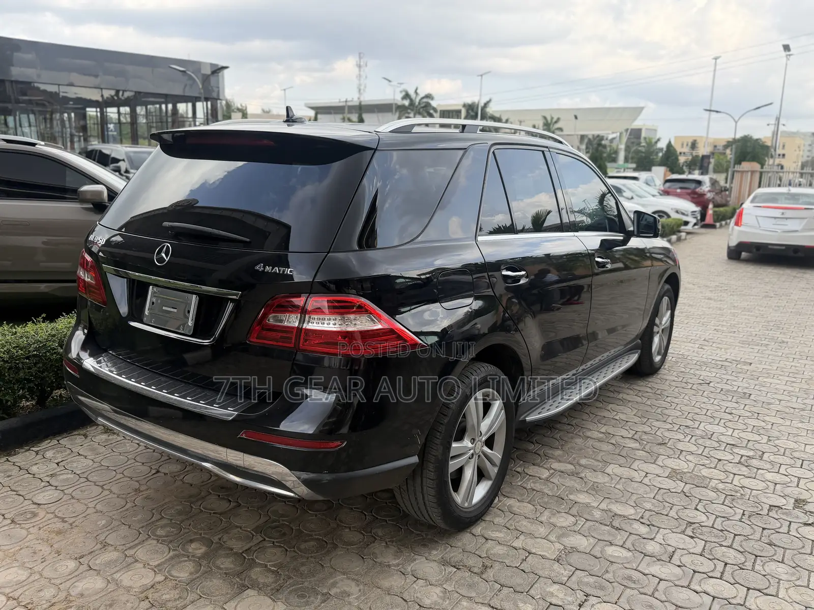 Mercedes-Benz M Class ML350 4MATIC 4dr SUV AWD (3.5L 6cyl 7A) 2015