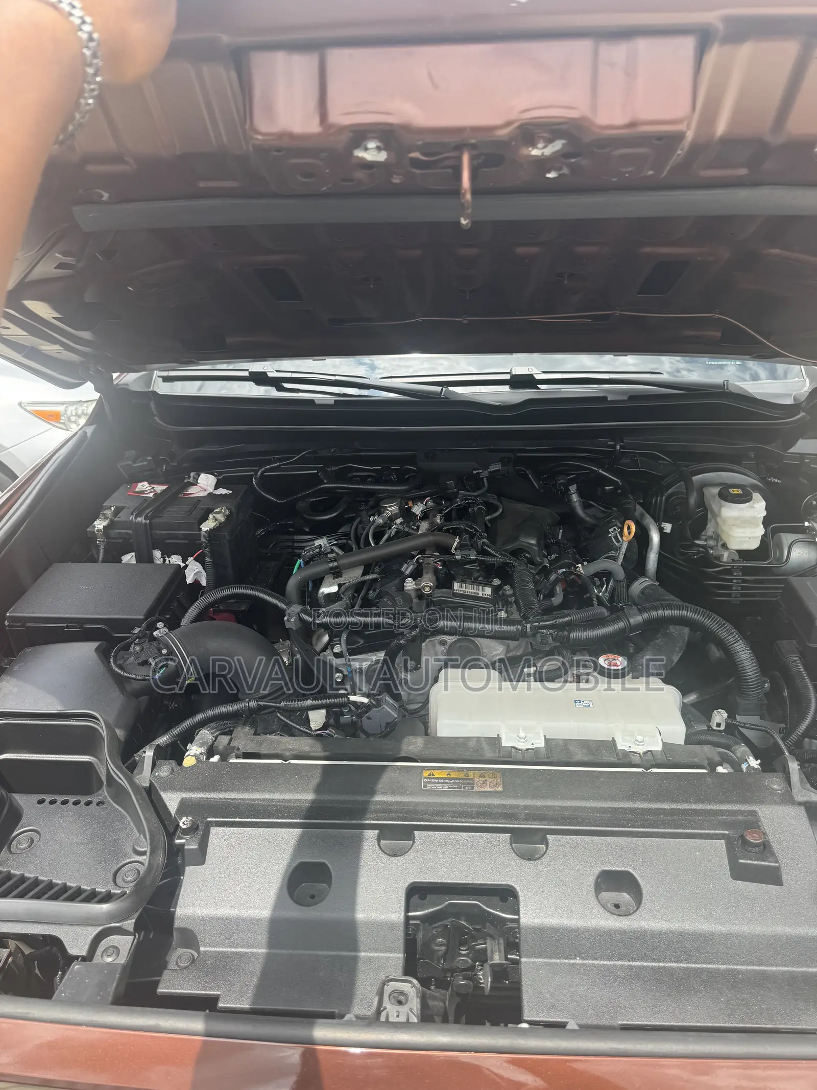 Toyota Tacoma SR Double Cab 4WD 5.0 ft. SB (Automatic) 2025 Brown