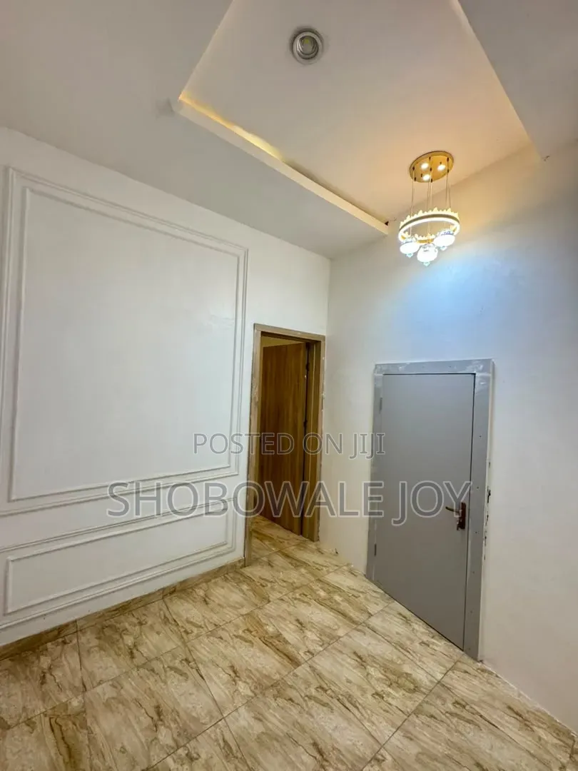 Mini Flat in Harris  Drive Vgc for rent