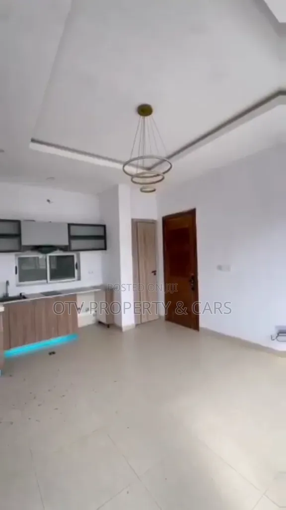 2bdrm Apartment in Ikate for sale