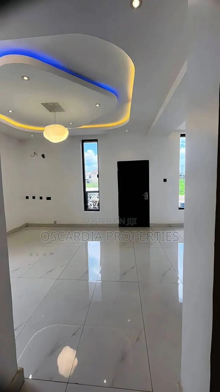 5bdrm Duplex in Apo Resettlement for sale