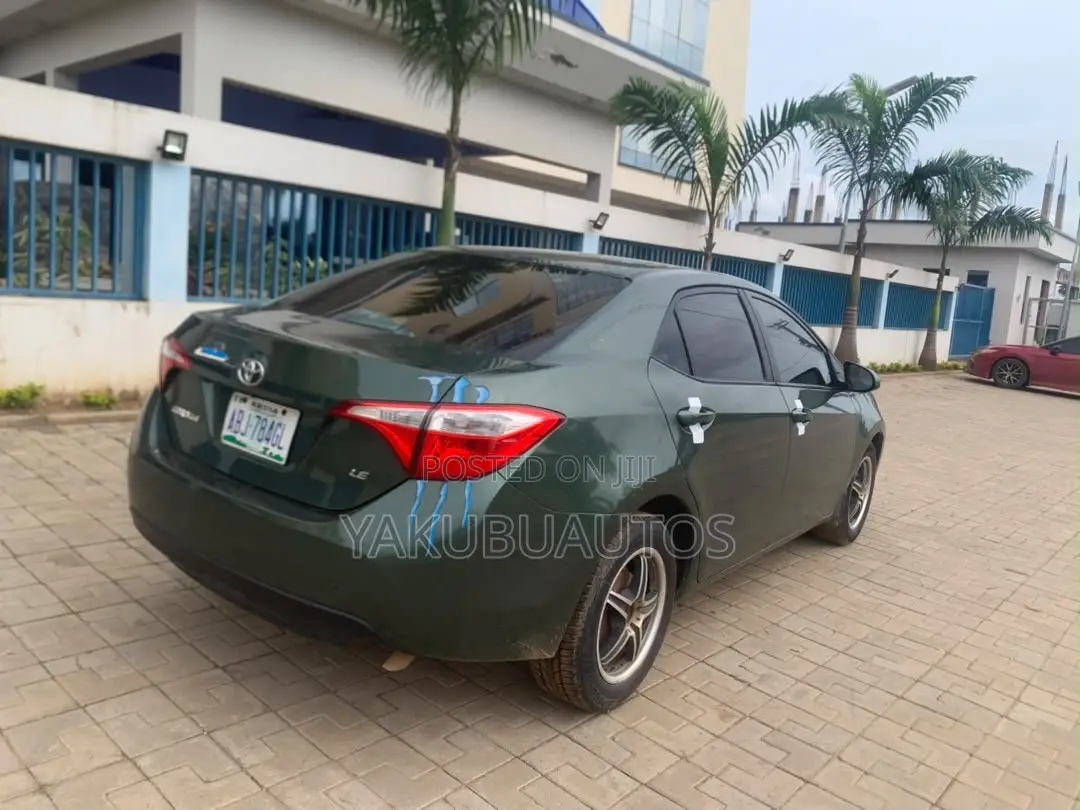 Toyota Corolla 2015 Green
