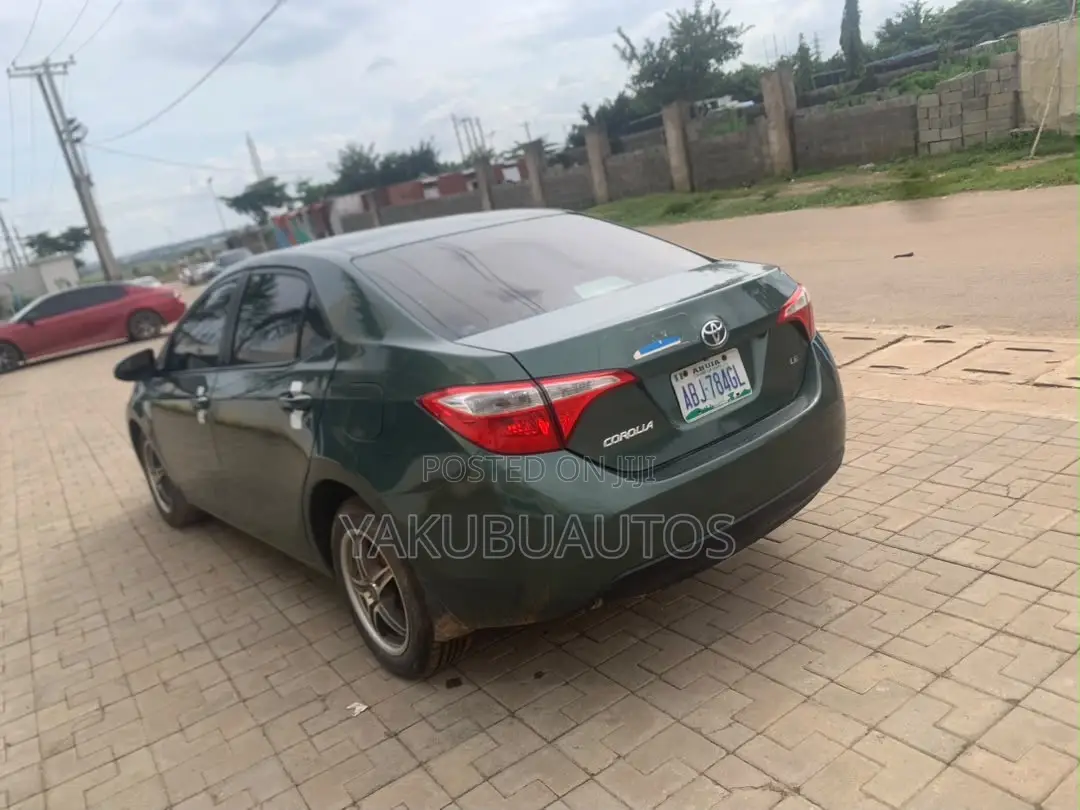 Toyota Corolla 2015 Green