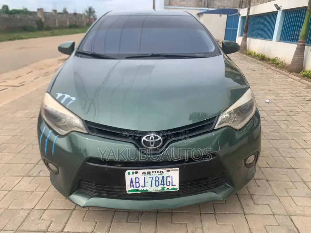 Toyota Corolla 2015 Green