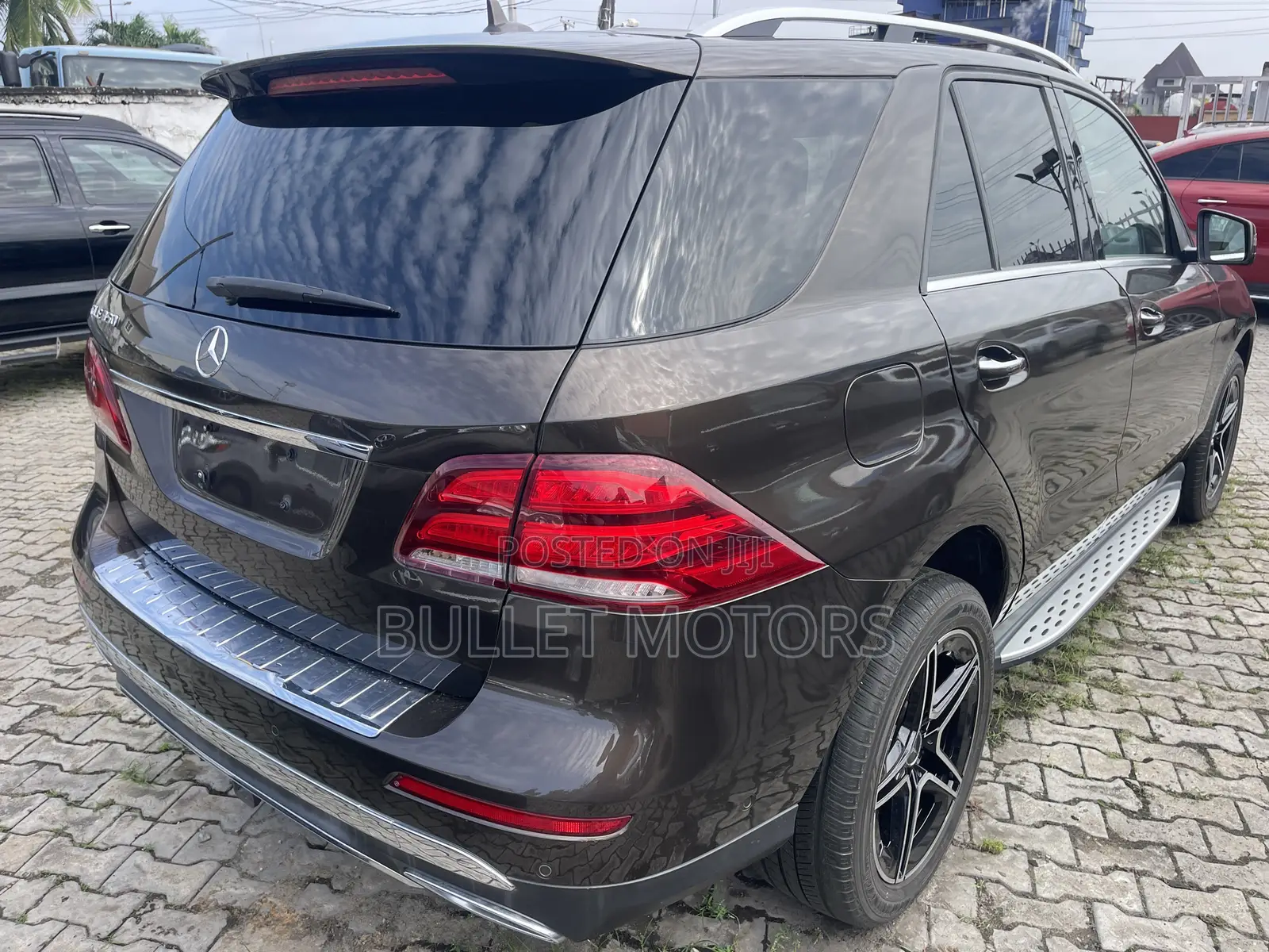 Mercedes-Benz GLE-Class GLE 350 2018 Brown