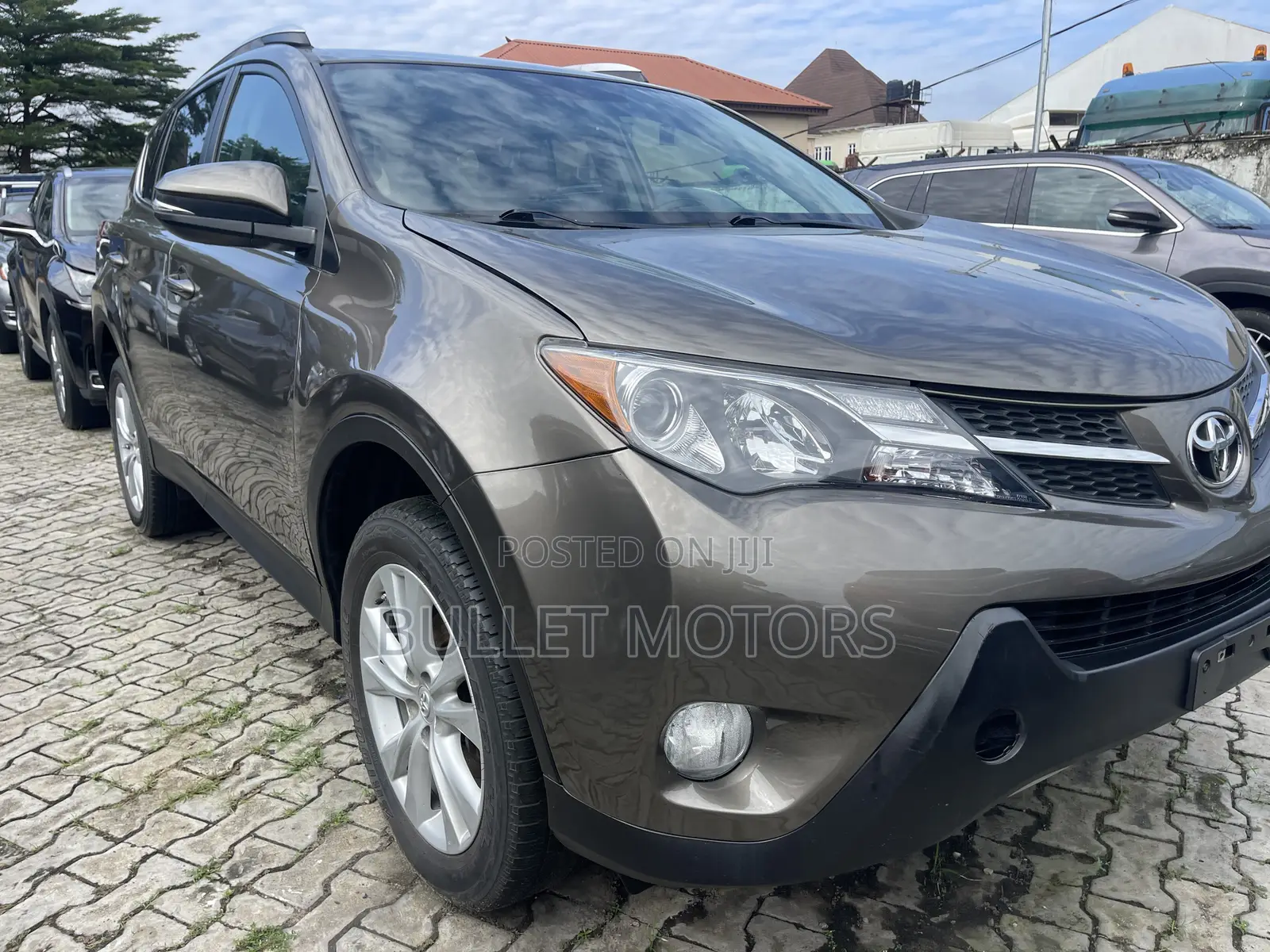 Toyota RAV4 Limited 4dr SUV AWD (2.5L 4cyl 6A) 2014 Brown