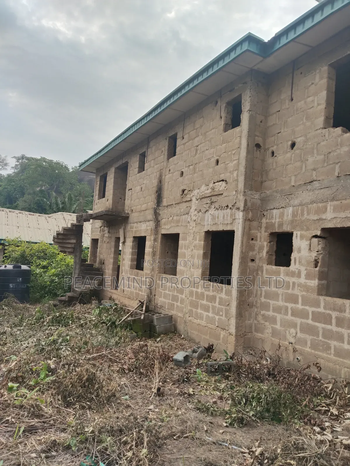6bdrm Duplex in Housing Estate Elega, Abeokuta South for sale