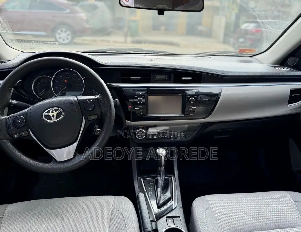 Toyota Corolla 2015 Black