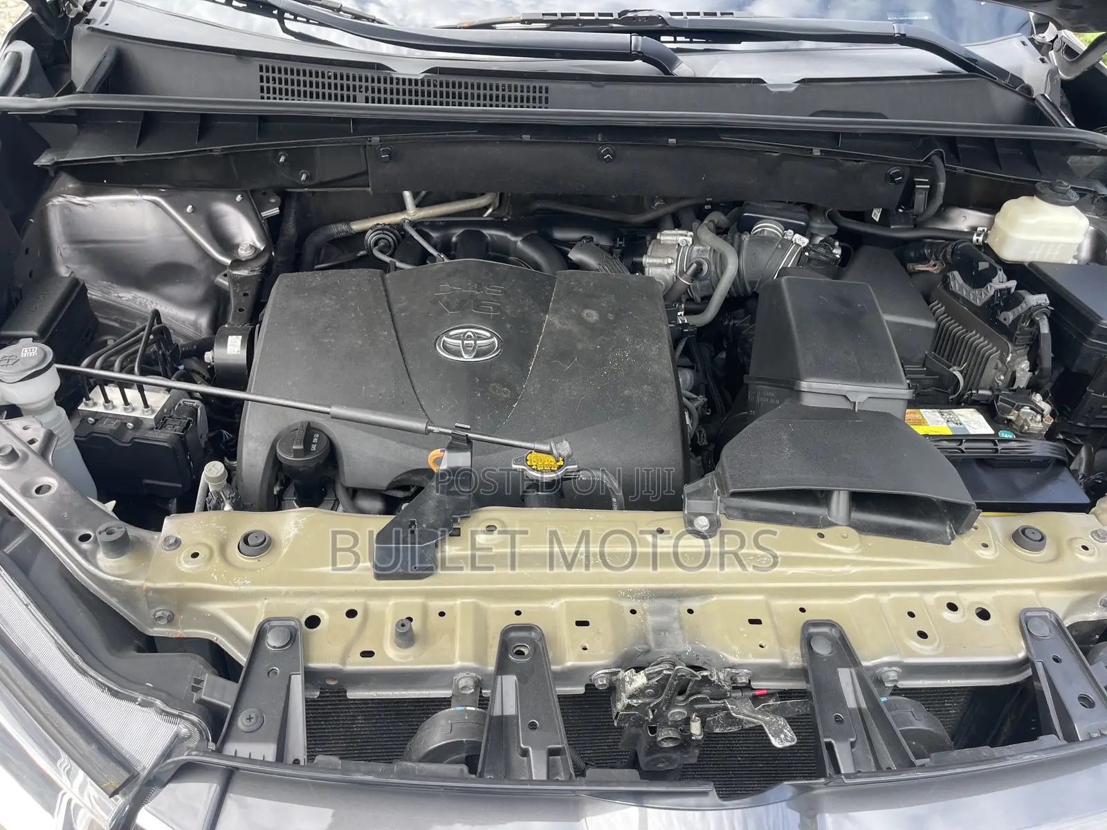 Toyota Highlander Limited V6 4x2 (3.5L 6cyl 6A) 2016 Gray