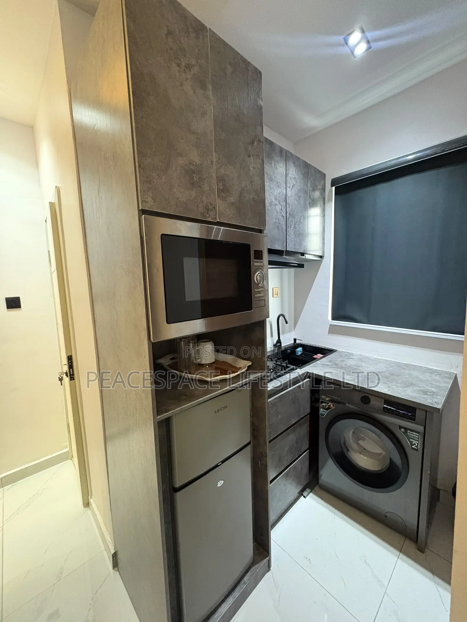 Elegant 1 Bedroom Apartment With Balcony Yaba