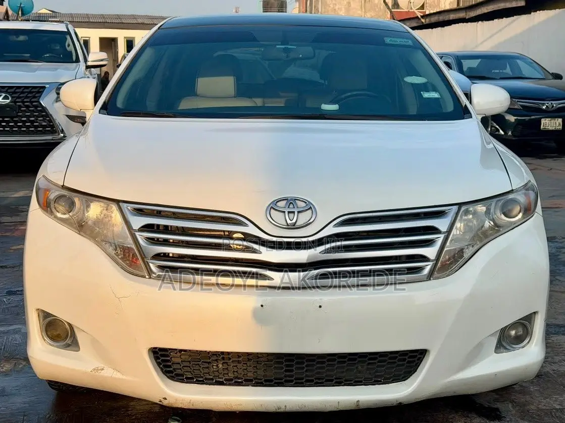 Toyota Venza AWD 2010 White