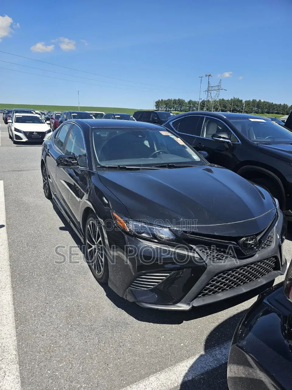 Toyota Camry SE FWD 2020 Black