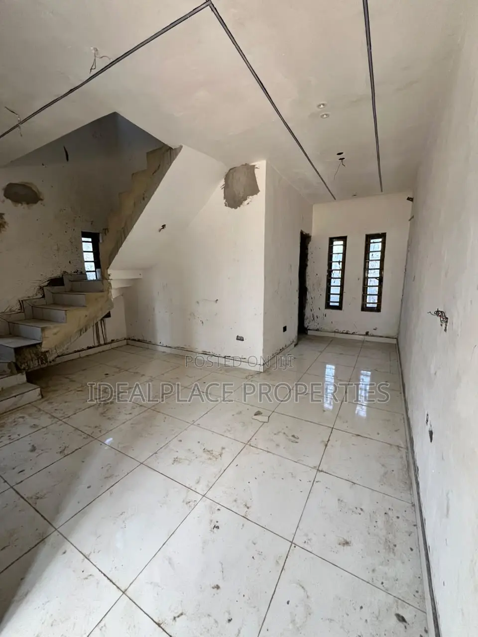 3bdrm Townhouse/Terrace in Ikota for sale