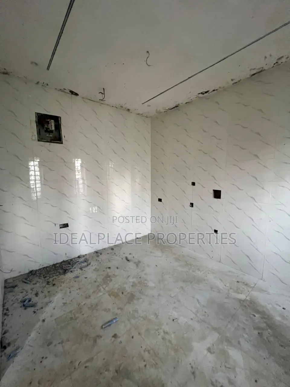 3bdrm Townhouse/Terrace in Ikota for sale