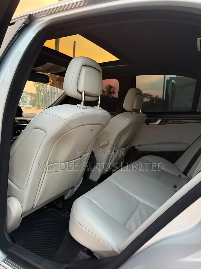 Mercedes-Benz C300 2012 Gray