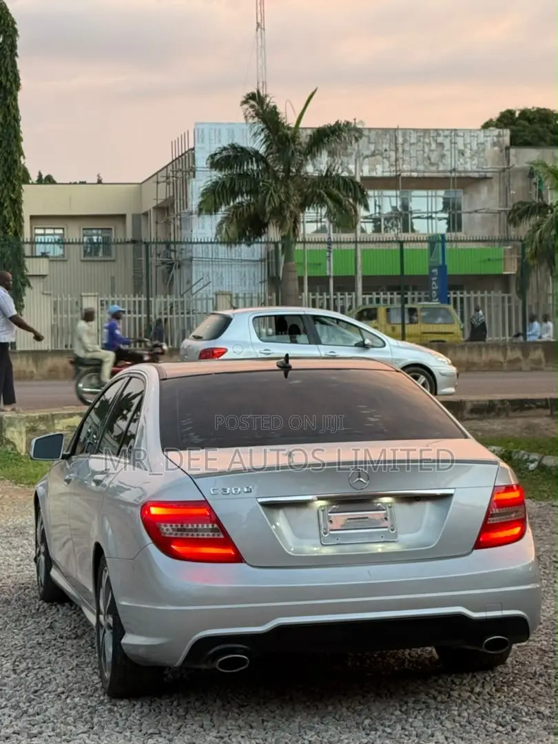 Mercedes-Benz C300 2012 Gray