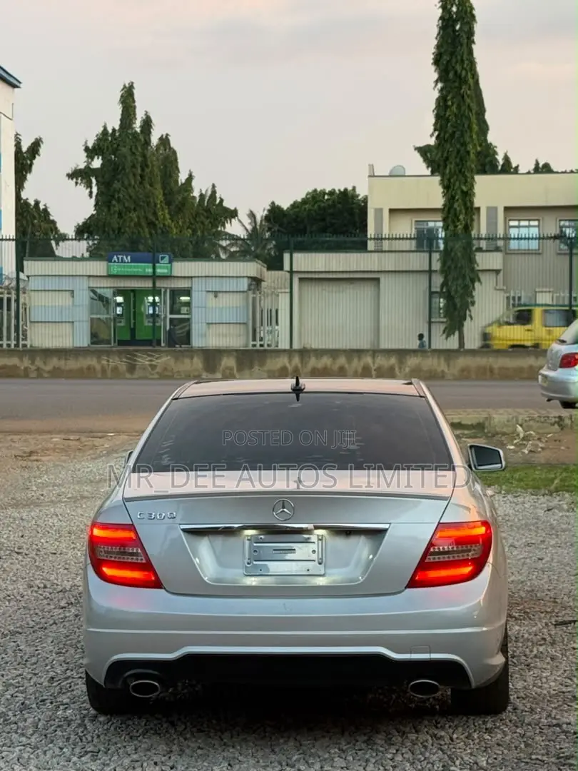 Mercedes-Benz C300 2012 Gray