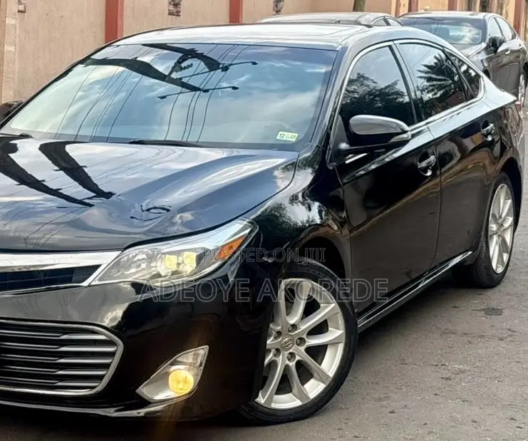 Toyota Avalon Limited 4dr Sedan (3.5L 6cyl 6A) 2014 Black