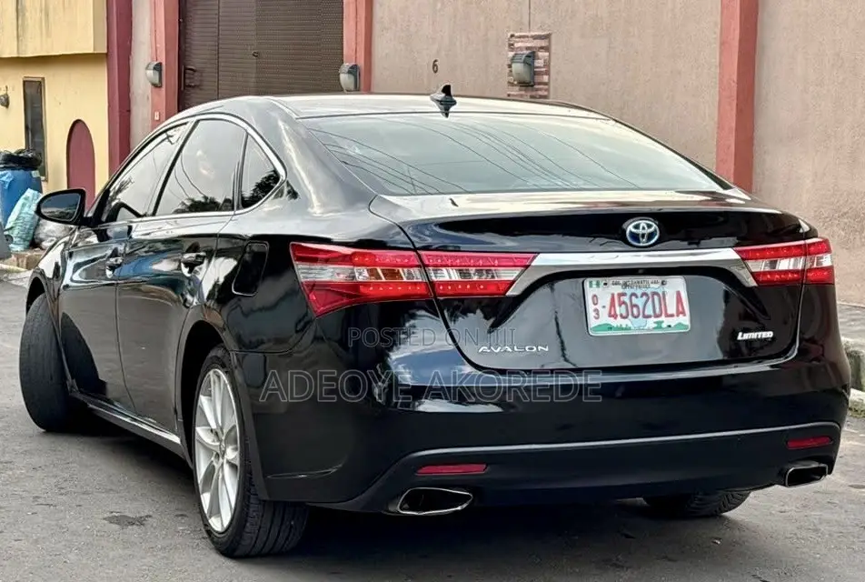 Toyota Avalon Limited 4dr Sedan (3.5L 6cyl 6A) 2014 Black