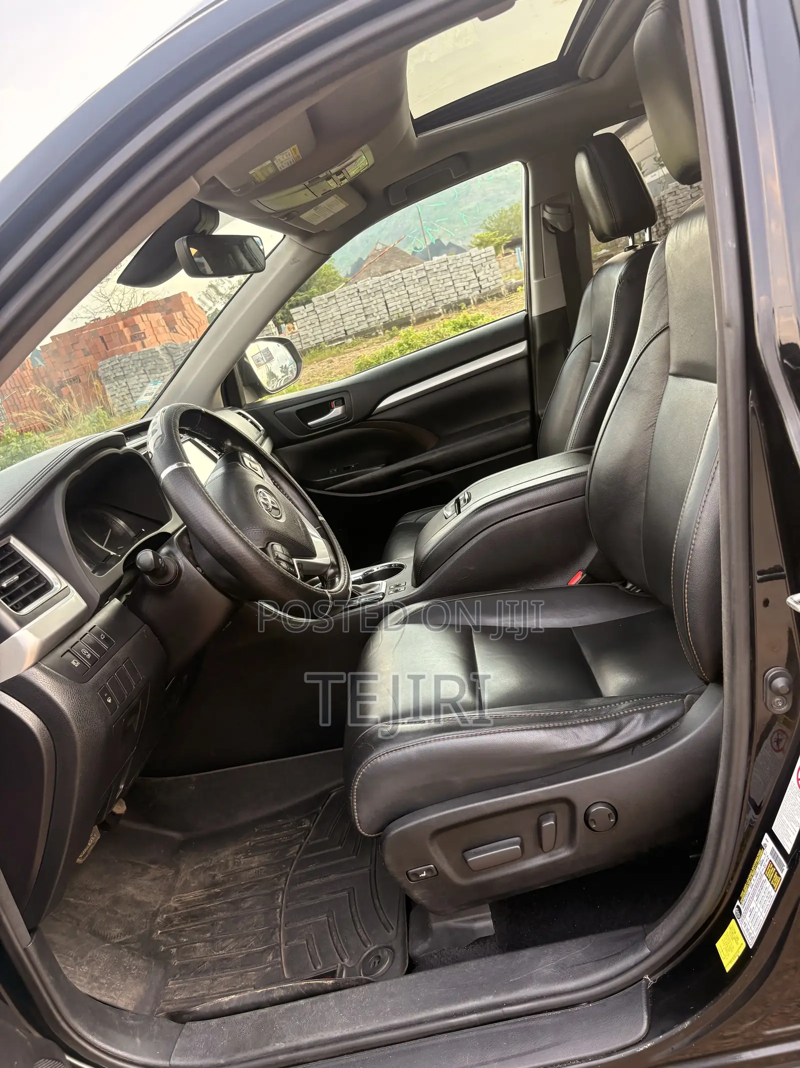Toyota Highlander XLE 4x4 V6 (3.5L 6cyl 8A) 2018 Black