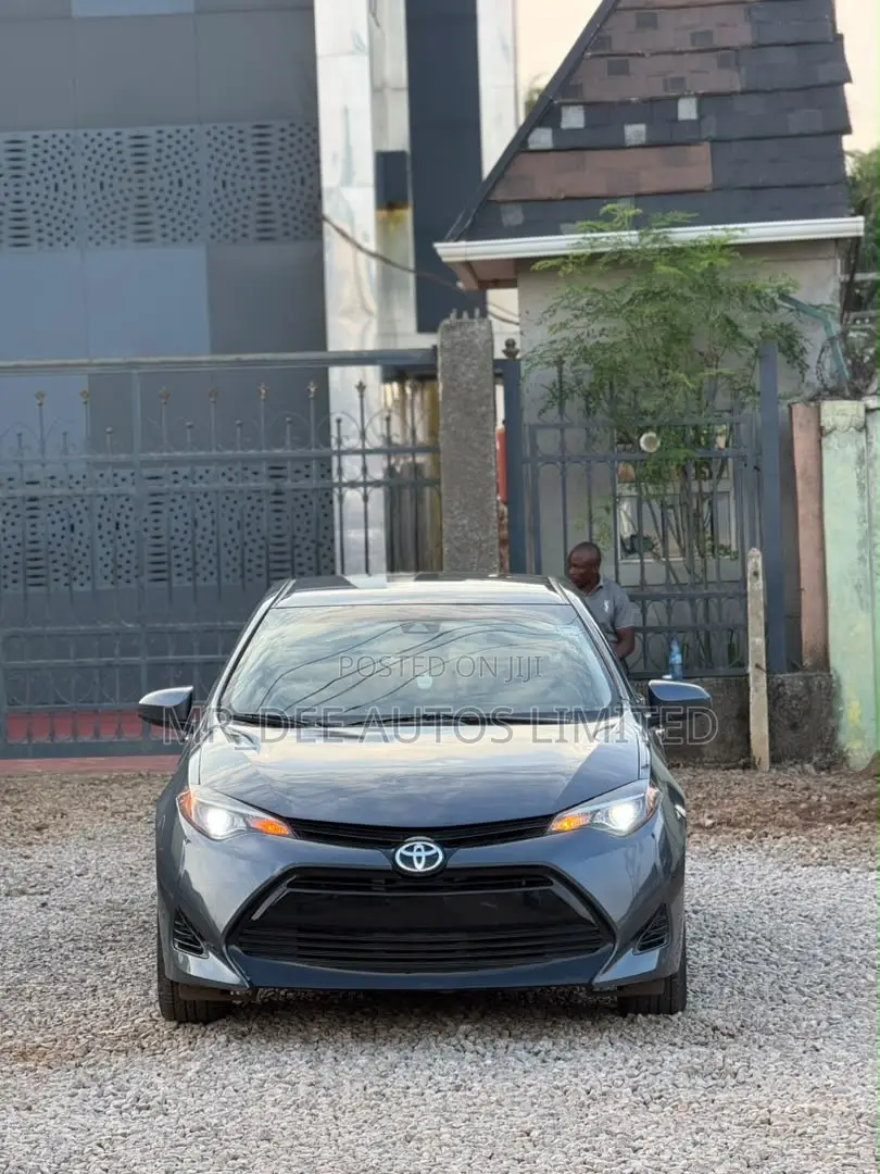 Toyota Corolla 2018 Gray
