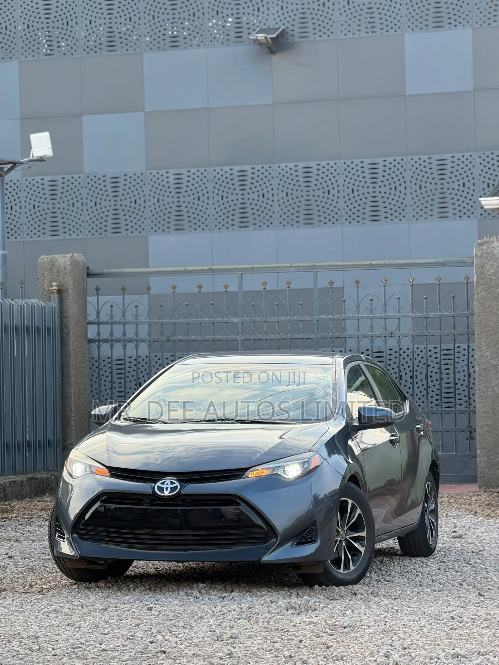 Toyota Corolla 2018 Gray