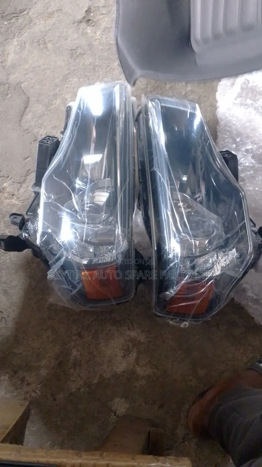 Set of Head Lamp for Toyota 4runer 2018