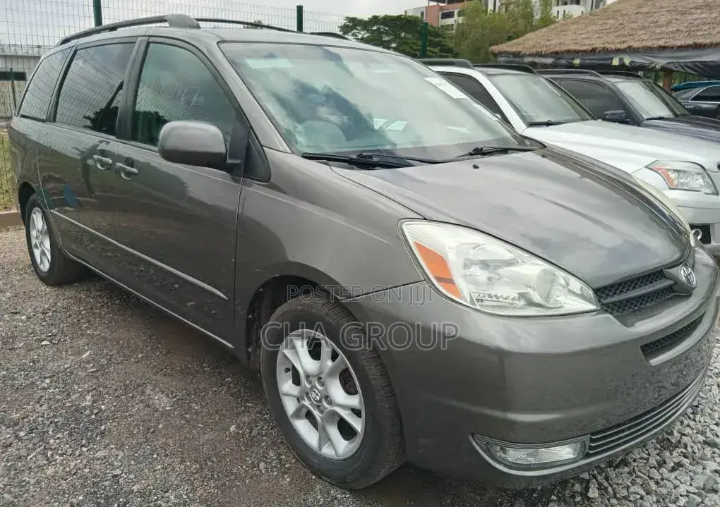 Toyota Sienna XLE Limited 2005 Gray