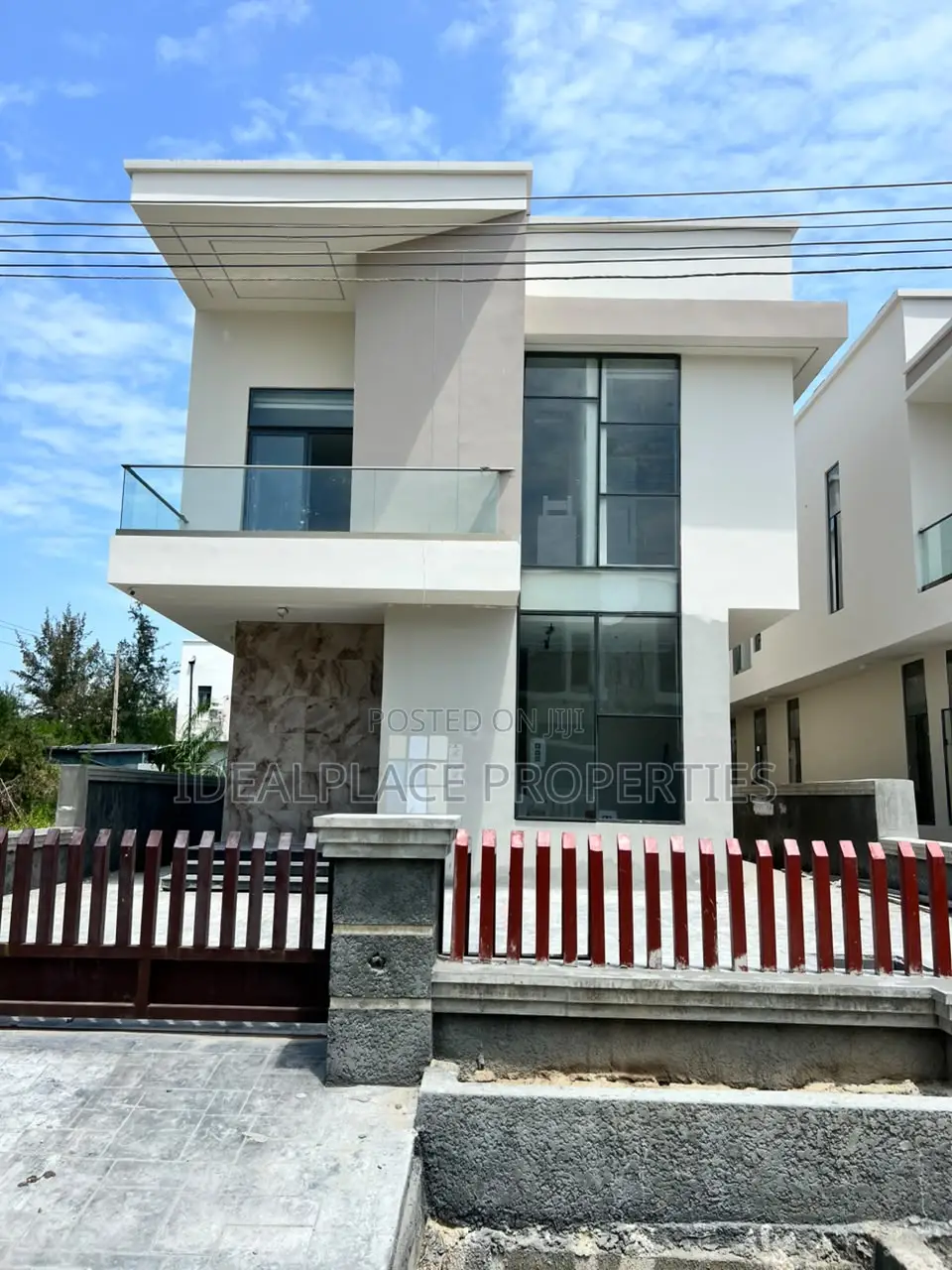 5bdrm Duplex in Megamound Estate, Ikota for sale
