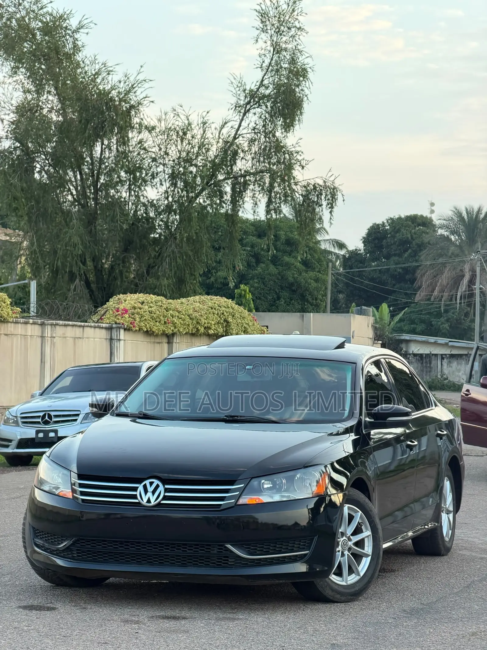 Volkswagen Passat 2014 Black