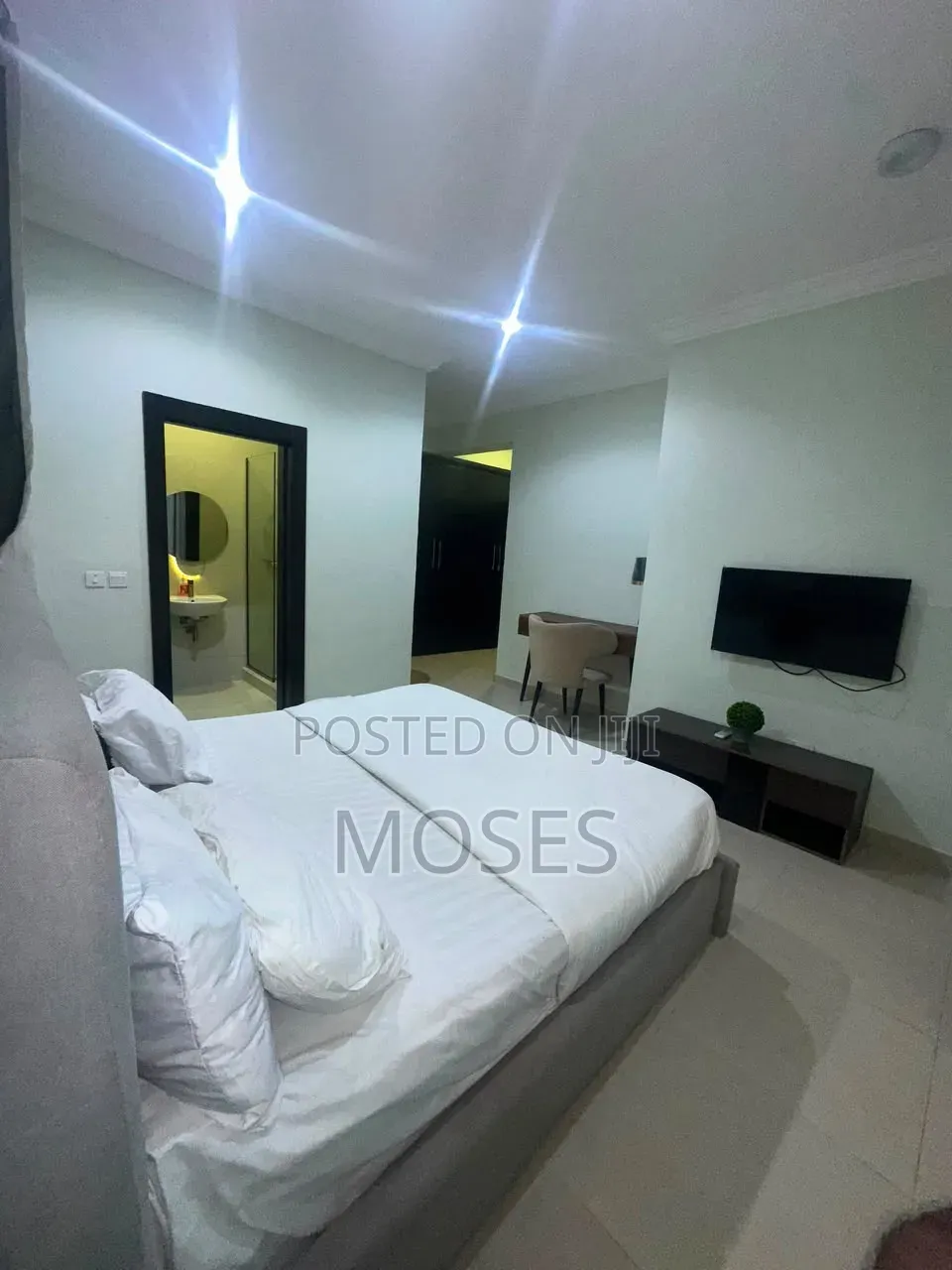 Furnished 1bdrm Shared Apartment in Bayview Estate, Ikate-Elegushi