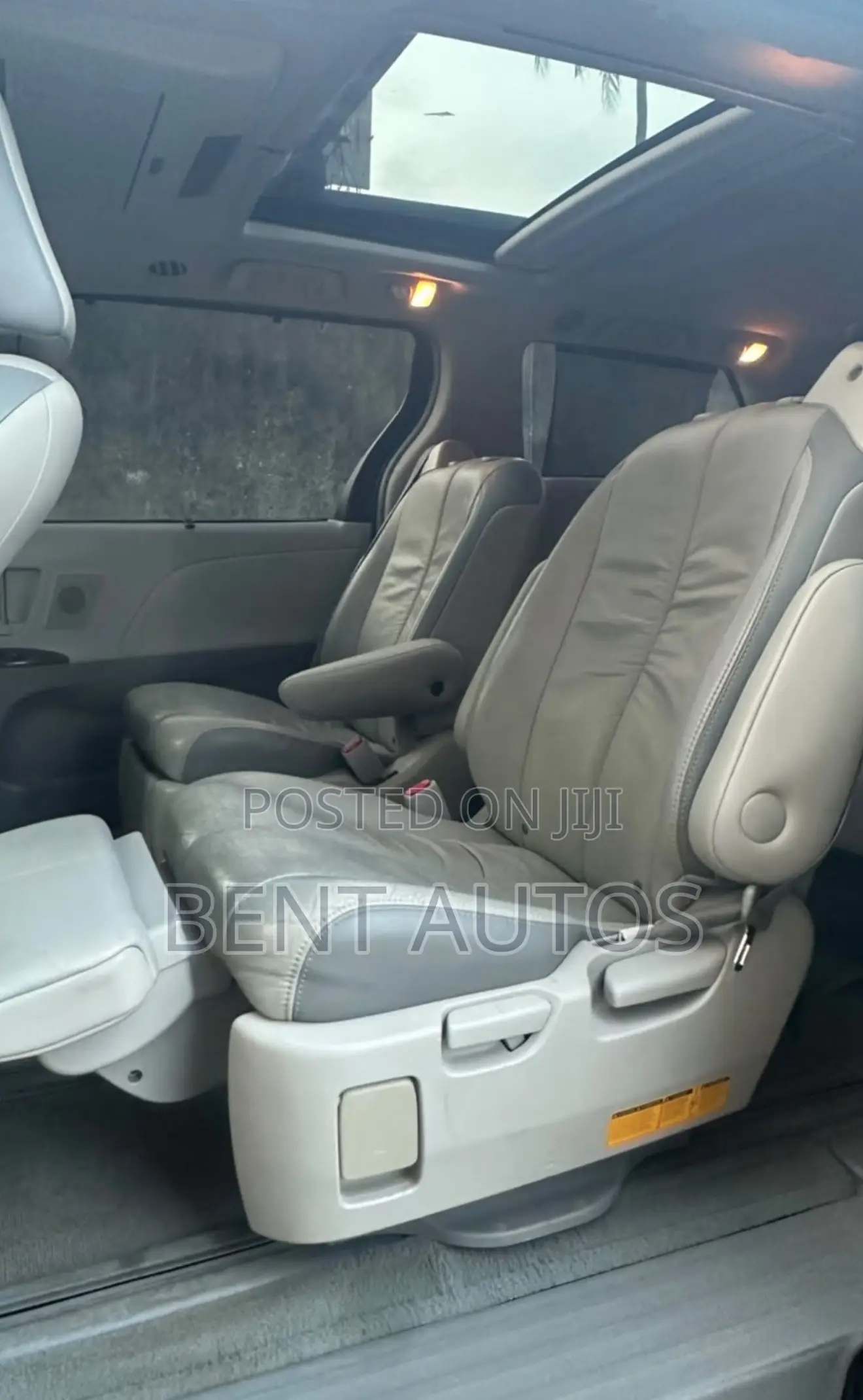 Toyota Sienna Limited 7 Passenger 2012 Gray