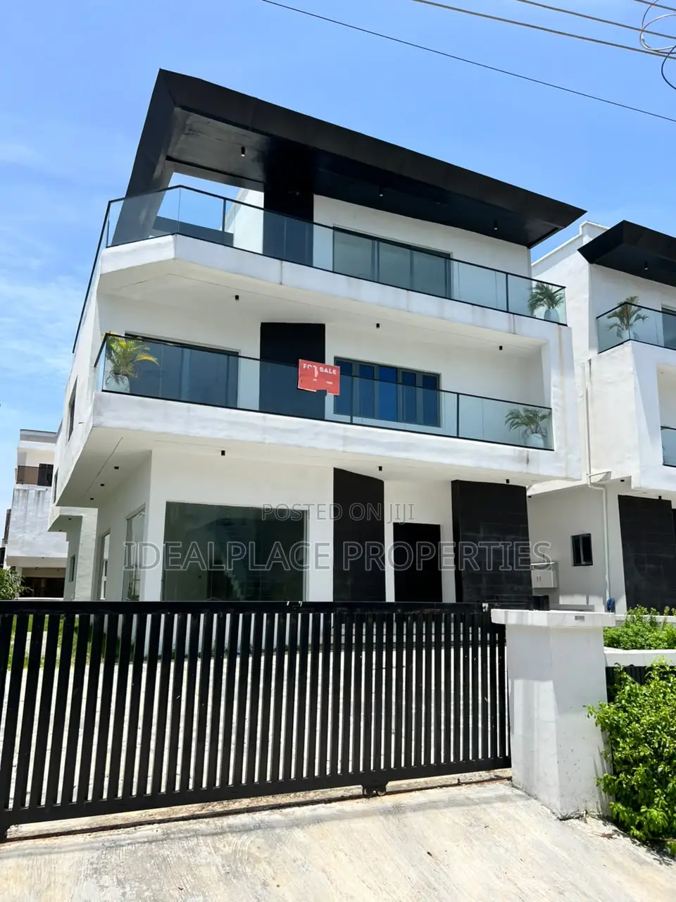 5bdrm Duplex in Megamound Estate, Ikota for sale