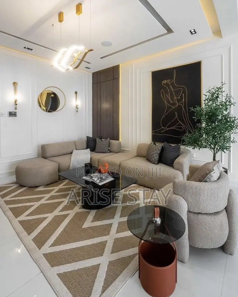 3-Bedroom Smart Penthouse With Rooftop Pool & Ps5 | Oniru