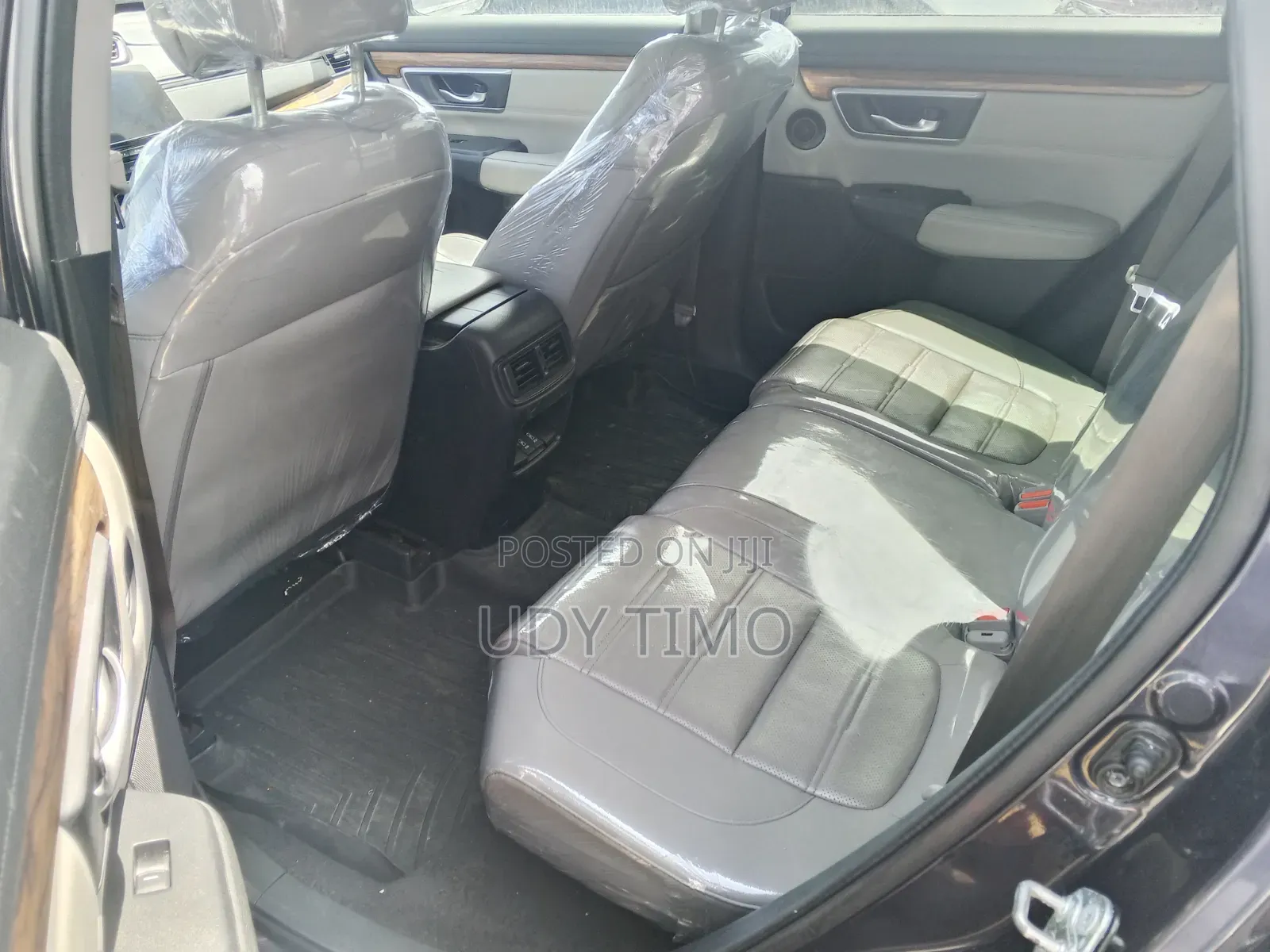 Honda CR-V Touring 4dr SUV AWD (1.5L 4cyl CVT) 2017 Gray