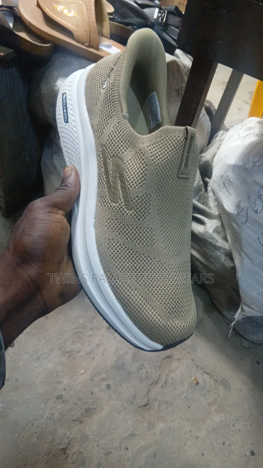 Sketchers Sports Wear