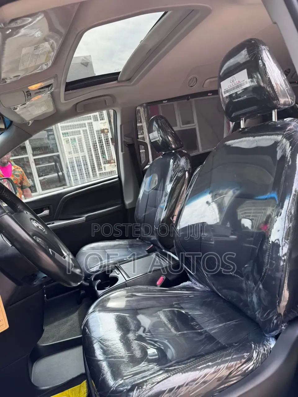 Toyota Sienna 2018 Silver