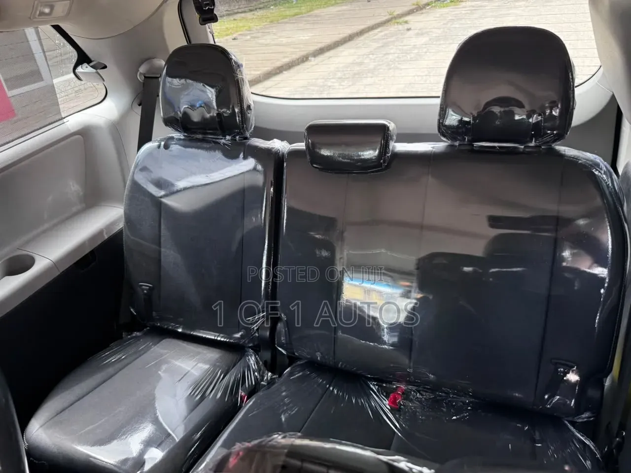 Toyota Sienna 2018 Silver