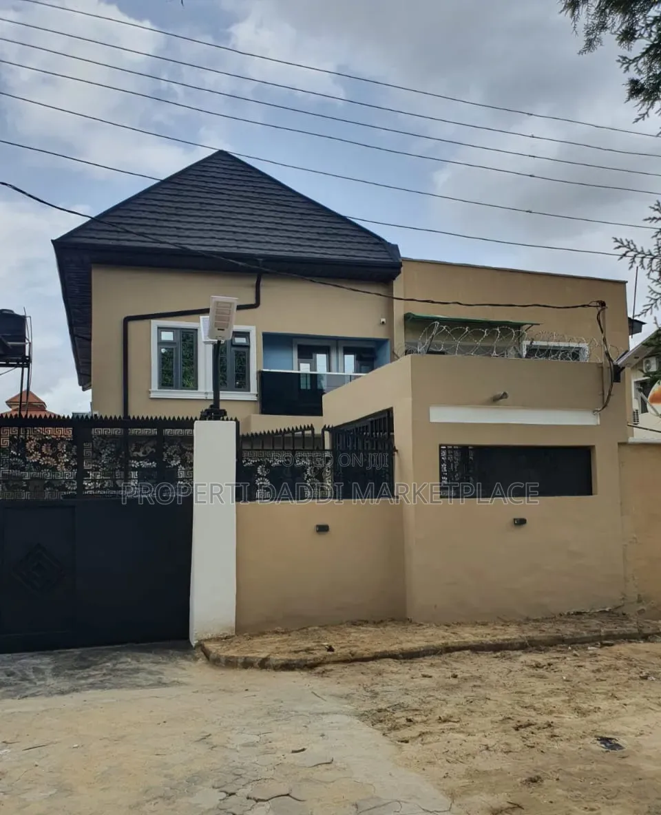 4bdrm Duplex in Addo, Badore for sale