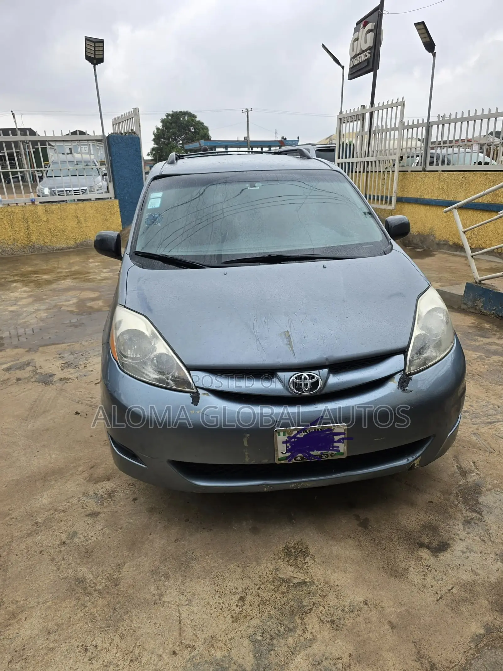 Toyota Sienna CE 8 Passenger 2010 Blue
