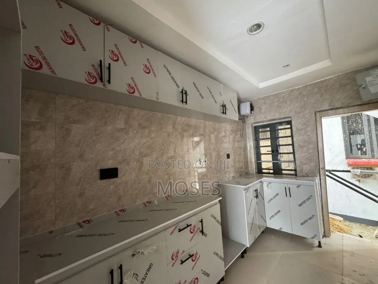 3bdrm Penthouse in In An Access Control, Ologolo for rent