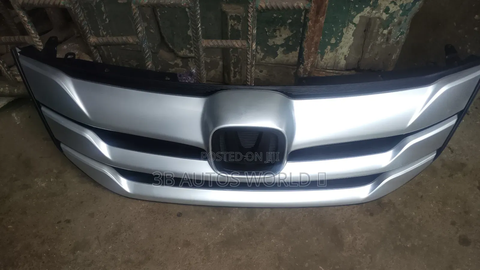 Front Grill Honda Crosstour 2010