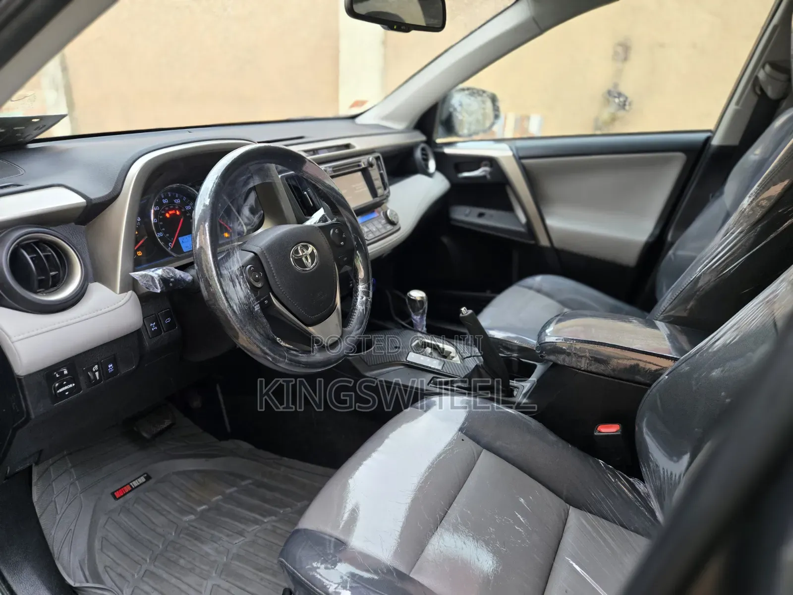 Toyota RAV4 2014 Gray