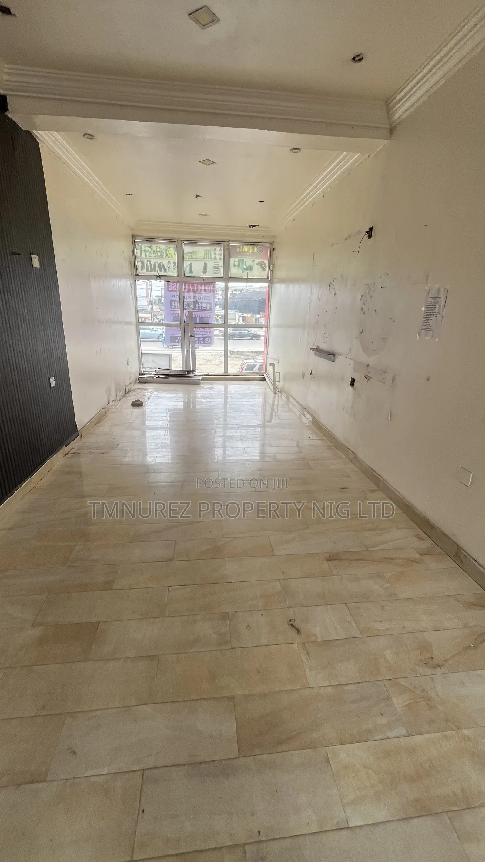 Showroom Shop