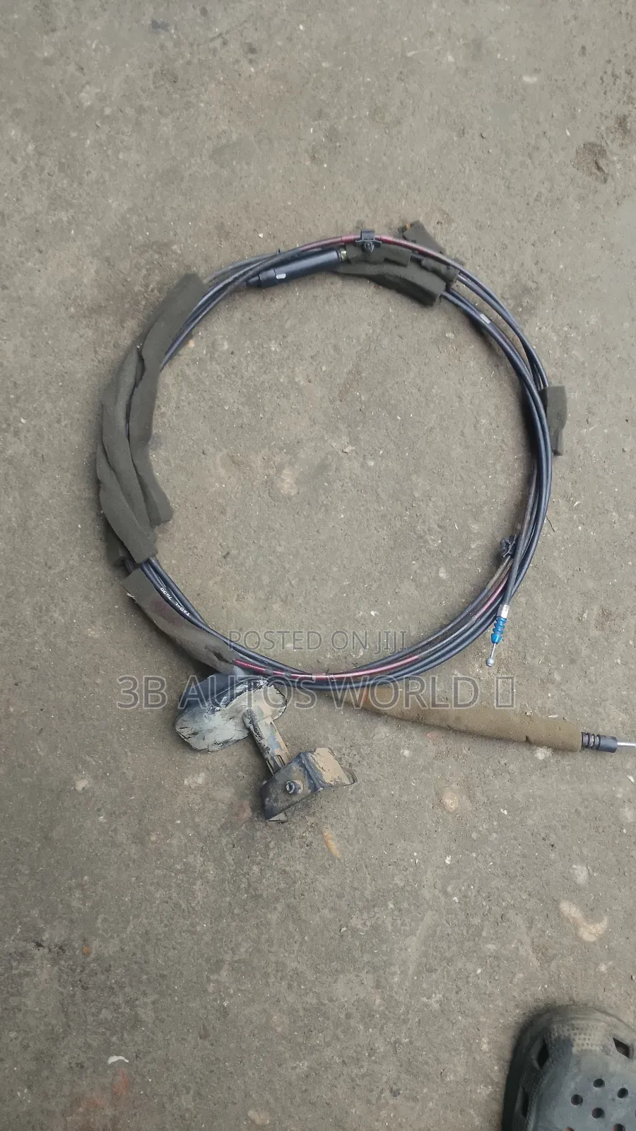 Honda Civic 08 Boot and Fuel Tank Cable