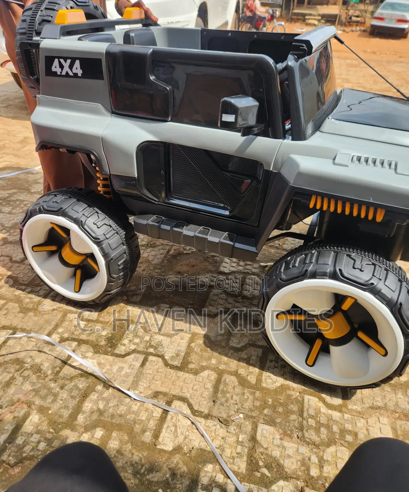 Big Mercedes Benz Jeep