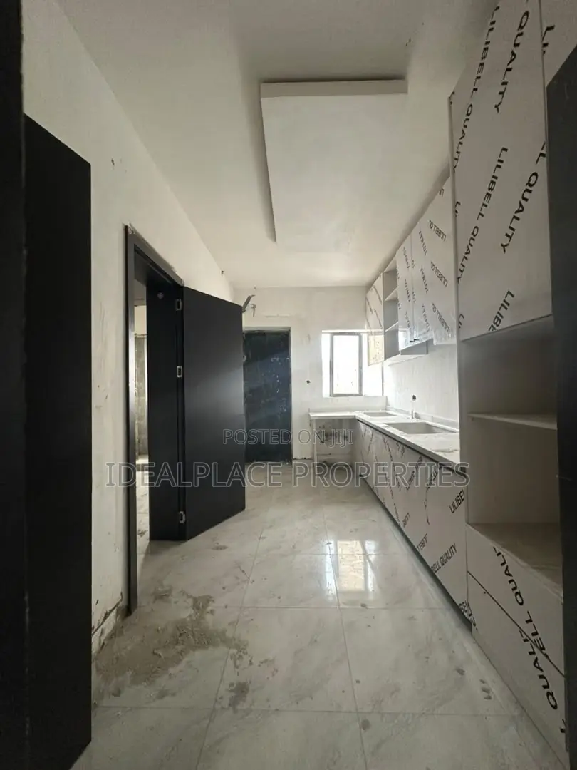 2bdrm Apartment in Victoria Island for sale