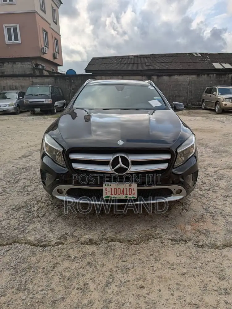 Mercedes-Benz GLA 250 2016 Black