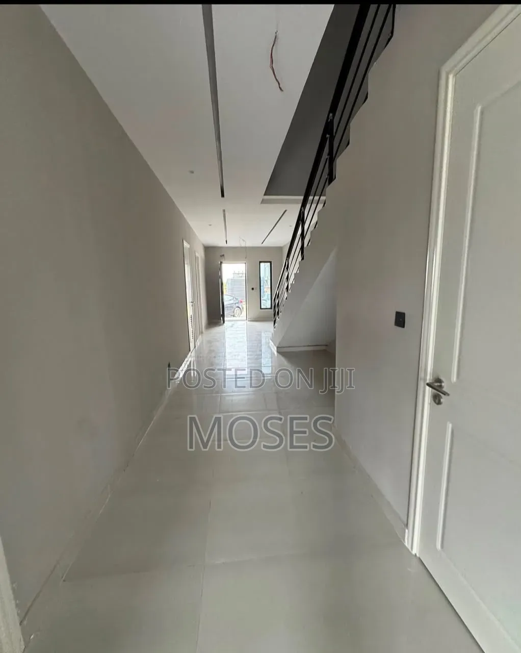 5bdrm Duplex in Inside An Access, Lekki Phase 1 for sale
